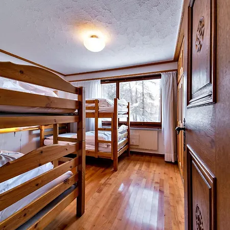 דירה Chesa Aruons 21 -